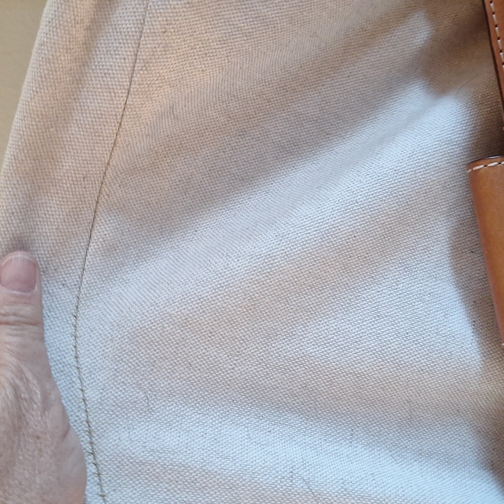 MICHAEL Michael Kors Tan Leather Tote with Structured Design - Picture 14 of 16